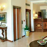 Fernanda Hotel 3*