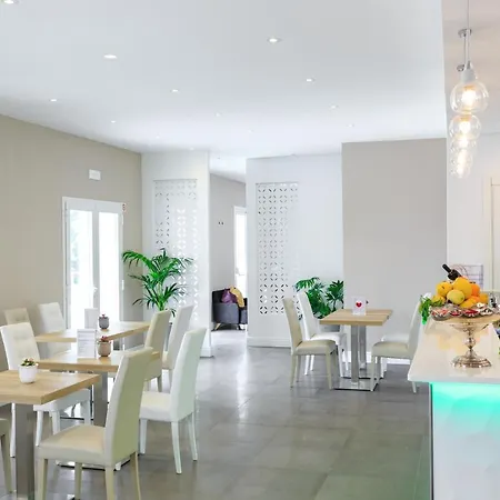 Fernanda Hotel 3*