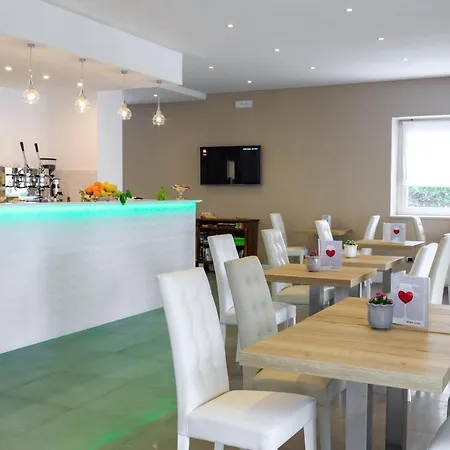 Fernanda Hotel 3*