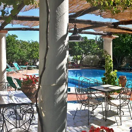 Fernanda Hotel 3*